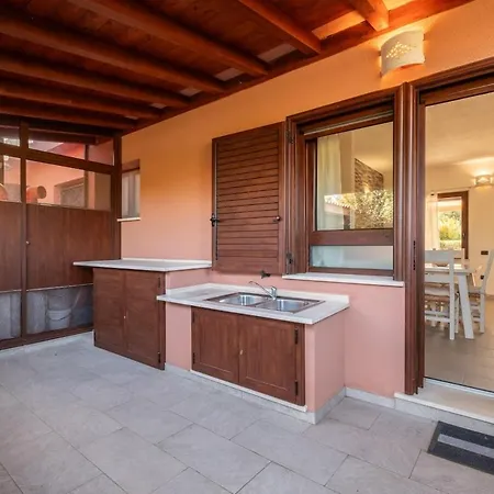 2 Minute Walk To The Sea-new, Modern With Air Conditioning * 코스타 레이